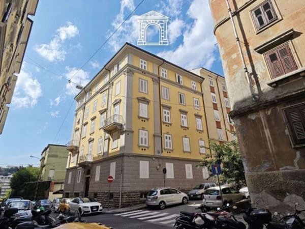 appartamento in vendita a Trieste in zona Roiano