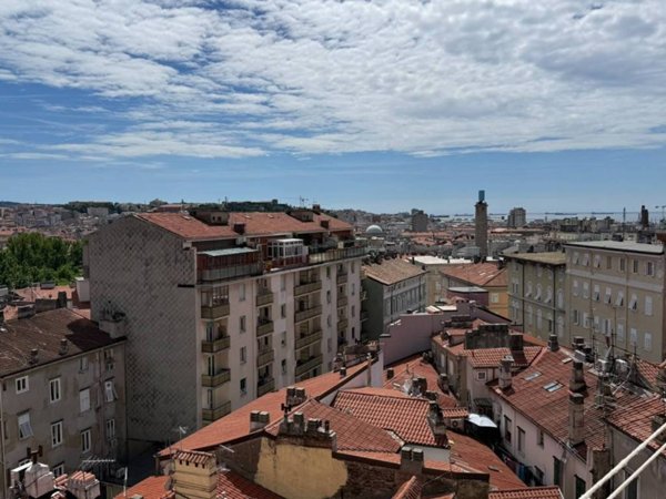 appartamento in vendita a Trieste in zona Cologna