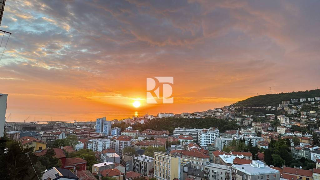 appartamento in vendita a Trieste in zona Roiano