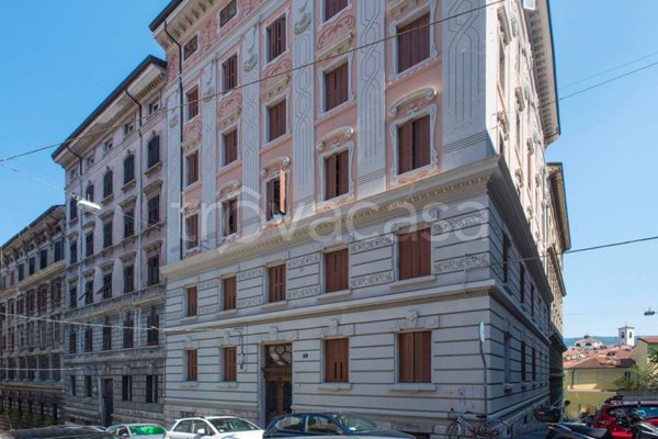 appartamento in vendita a Trieste in zona Città Vecchia