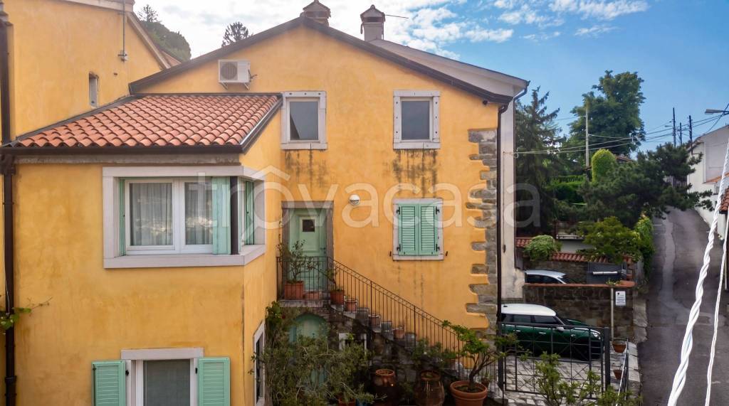 casa indipendente in vendita a Trieste in zona Scorcola