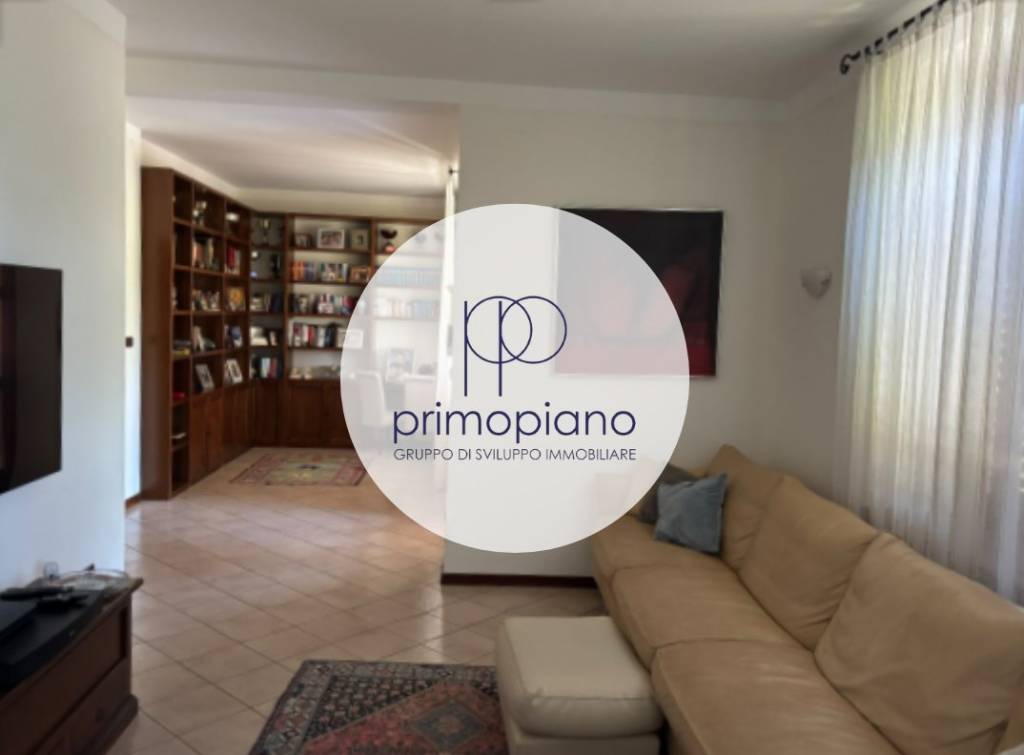 appartamento in vendita a Trieste in zona Città Vecchia