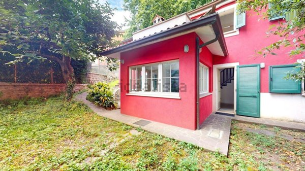 casa indipendente in vendita a Trieste in zona San Vito