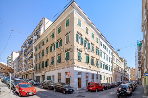 appartamento in vendita a Trieste in zona Barriera vecchia