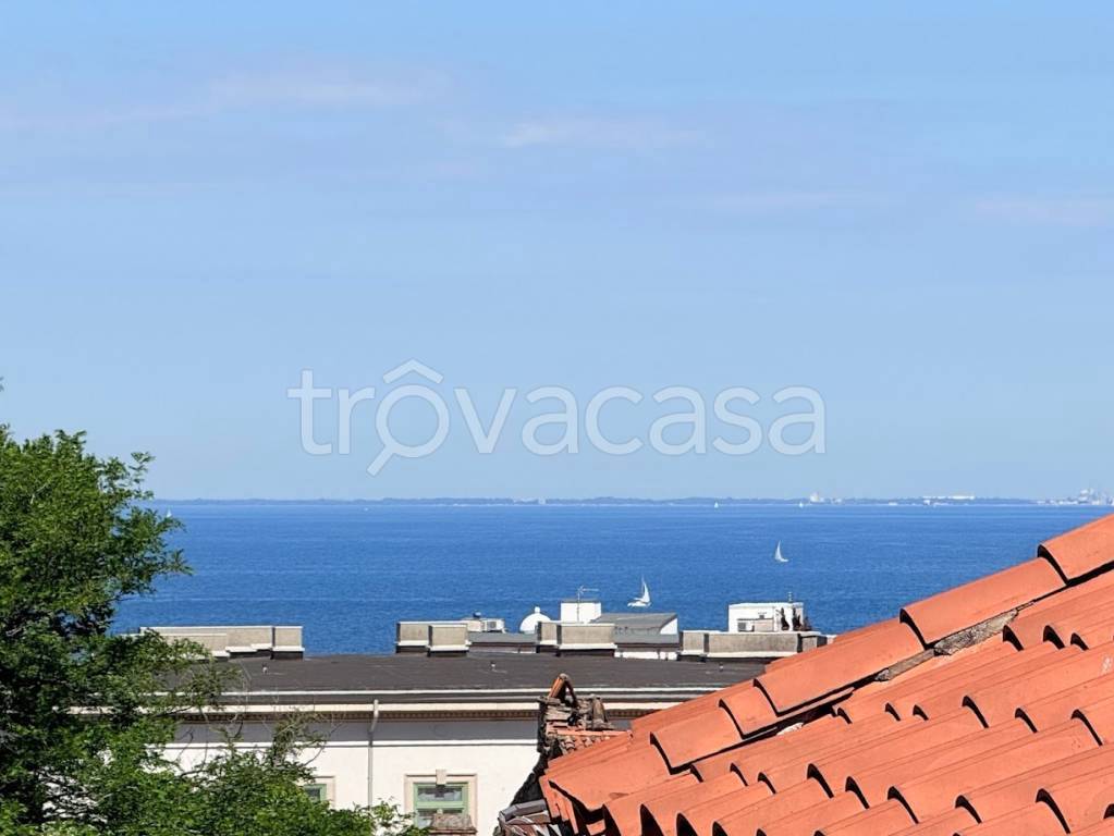 appartamento in vendita a Trieste in zona San Vito