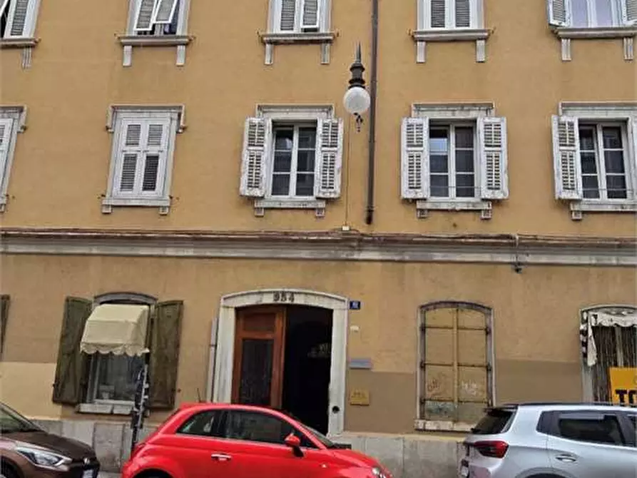 appartamento in vendita a Trieste in zona Borgo Teresiano