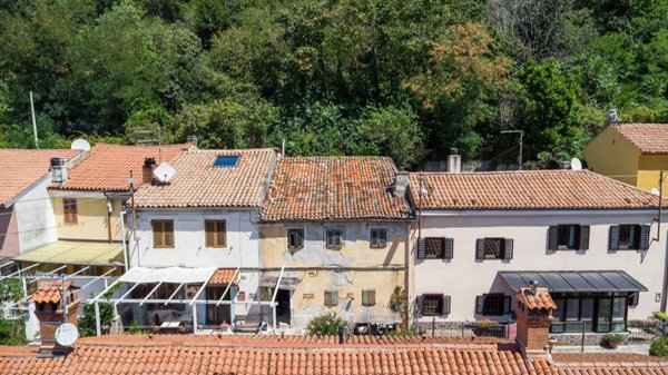 casa indipendente in vendita a Trieste in zona Barcola