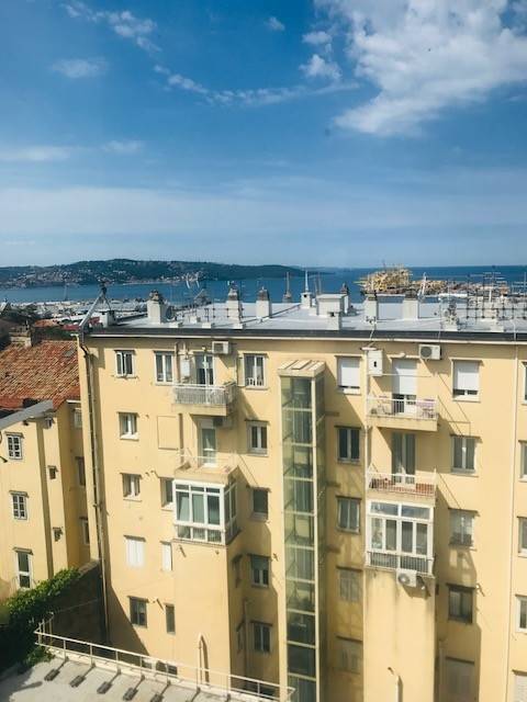 appartamento in vendita a Trieste in zona San Giacomo