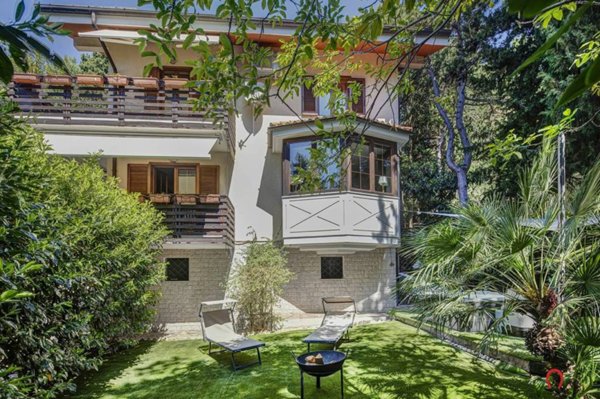 casa indipendente in vendita a Trieste in zona Scorcola