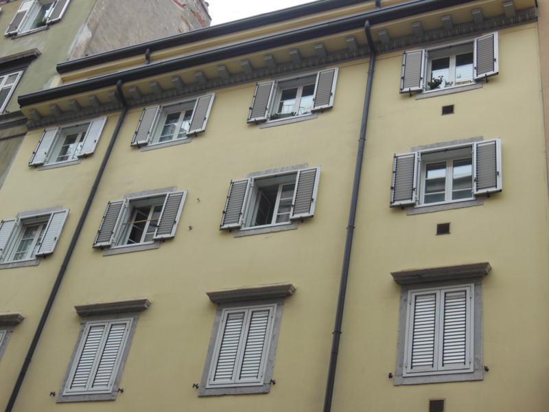 appartamento in vendita a Trieste in zona Borgo Teresiano