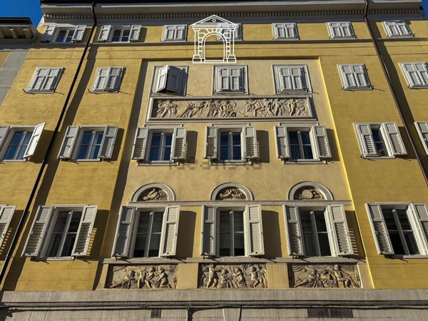 appartamento in vendita a Trieste in zona Città Vecchia