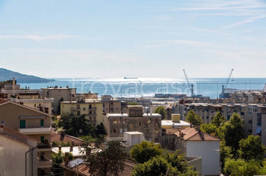 appartamento in vendita a Trieste in zona Valmaura