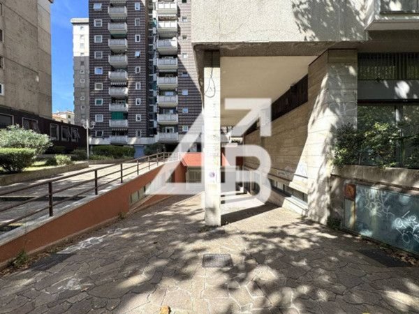 negozio in vendita a Trieste in zona San Giacomo