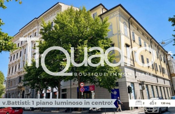 appartamento in vendita a Trieste in zona Borgo Teresiano