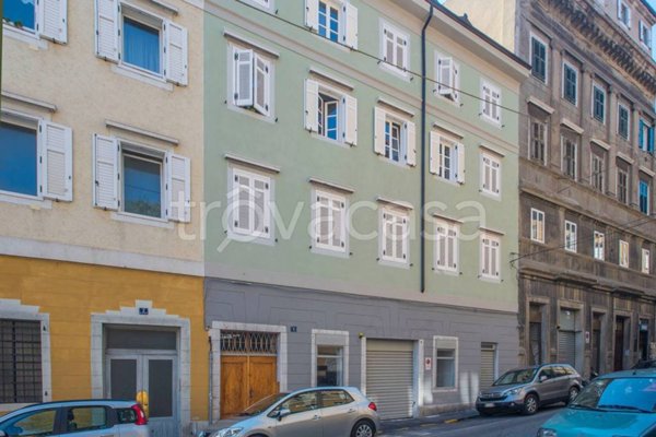 appartamento in vendita a Trieste in zona Città Vecchia