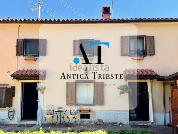 casa indipendente in vendita a Trieste in zona Trebiciano