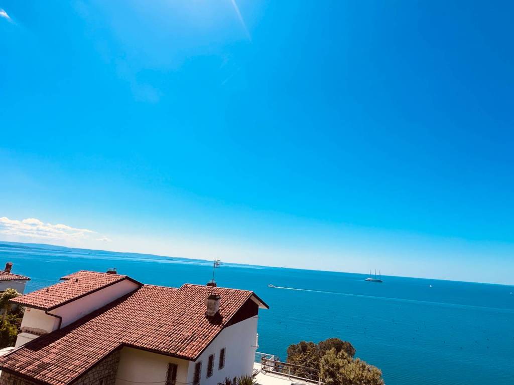 appartamento in vendita a Trieste in zona Santa Croce