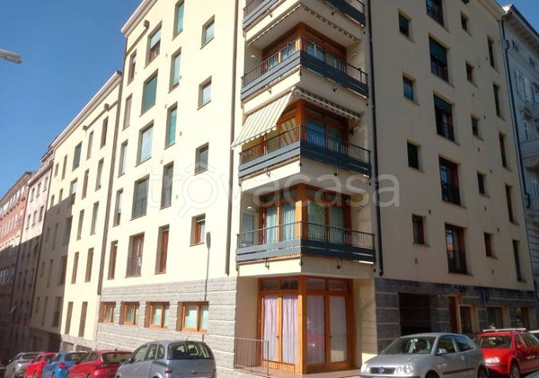 appartamento in vendita a Trieste in zona Città Nuova