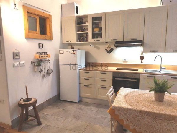 appartamento in vendita a Trieste in zona Barriera vecchia