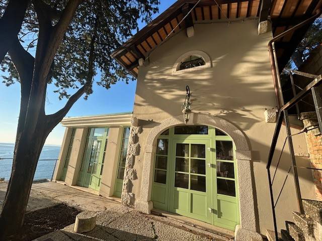 casa indipendente in vendita a Trieste