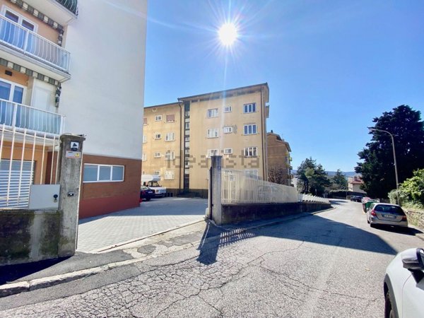 box auto in vendita a Trieste in zona Chiarbola