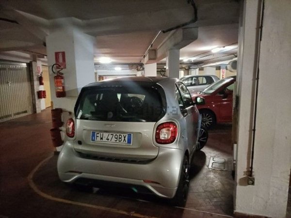 box auto in vendita a Trieste in zona Cologna