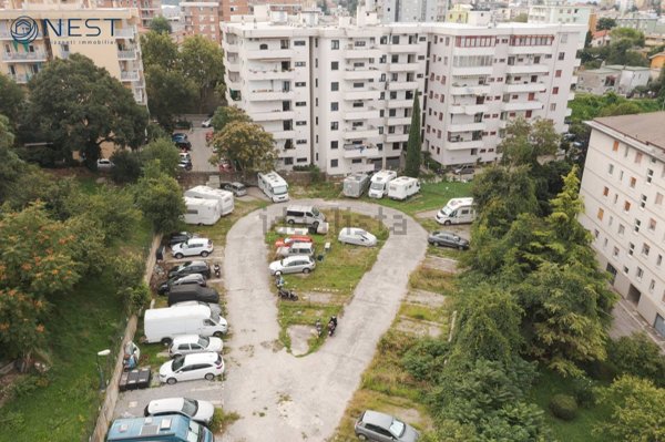 box auto in vendita a Trieste in zona Chiarbola