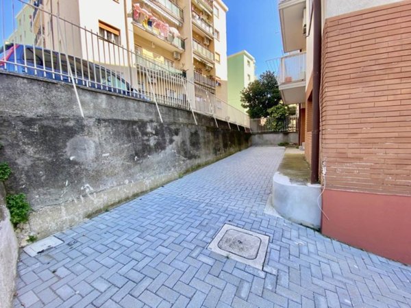 box auto in vendita a Trieste in zona Chiarbola