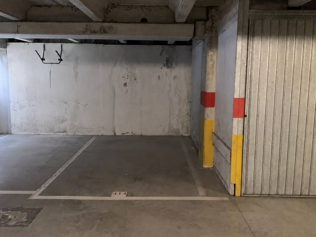 box auto in vendita a Trieste in zona San Giacomo
