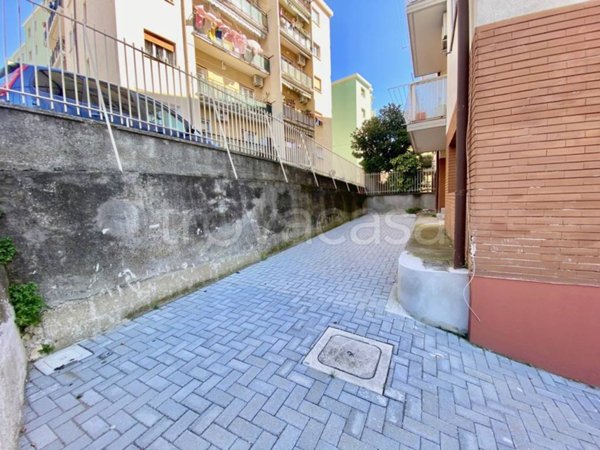 box auto in vendita a Trieste in zona Chiarbola