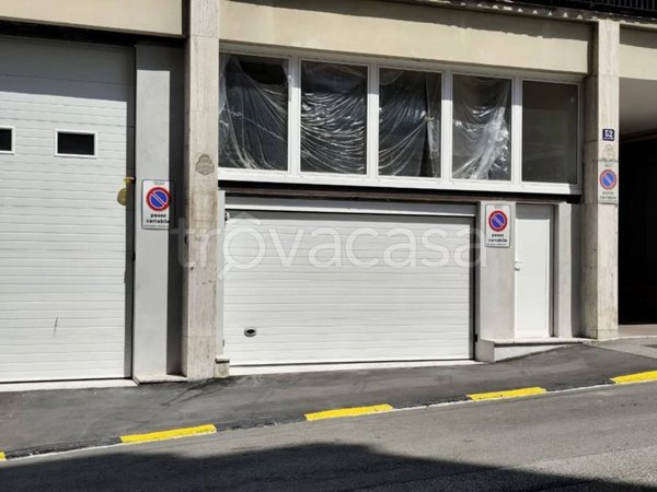 box auto in vendita a Trieste