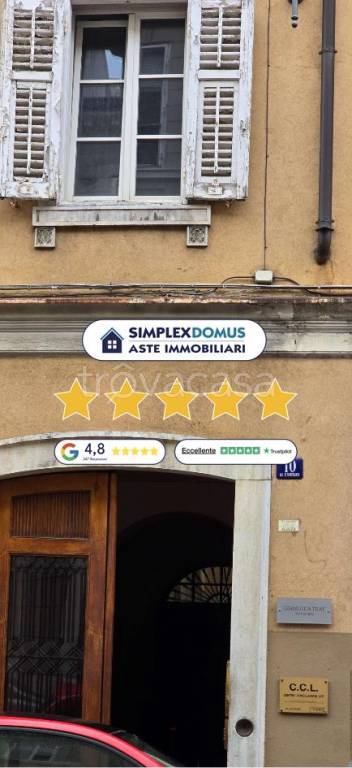appartamento in vendita a Trieste in zona Borgo Teresiano
