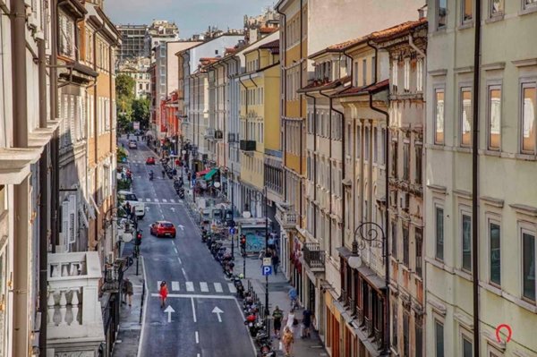 casa indipendente in vendita a Trieste in zona San Giacomo