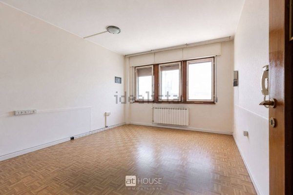 appartamento in vendita a Trieste in zona Barriera vecchia