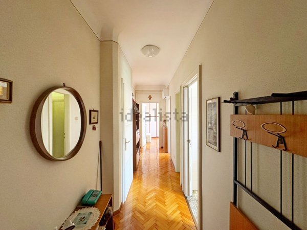 appartamento in vendita a Trieste in zona Barriera vecchia