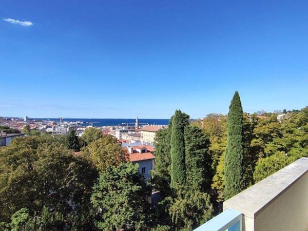 appartamento in vendita a Trieste in zona Scorcola