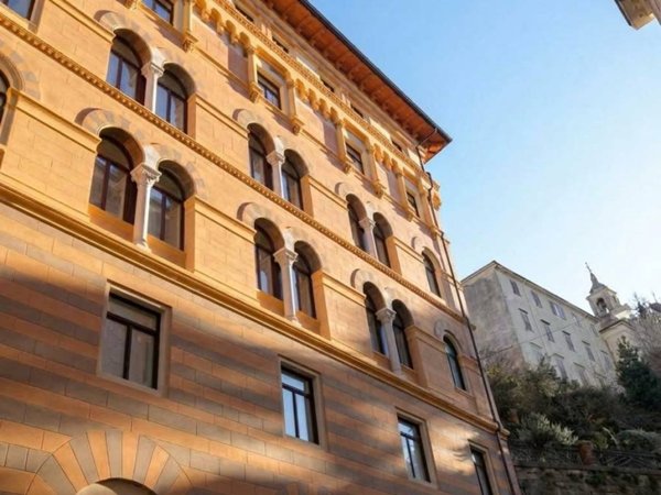 appartamento in vendita a Trieste in zona Città Vecchia