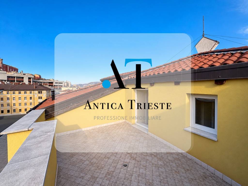 appartamento in vendita a Trieste in zona Barriera vecchia