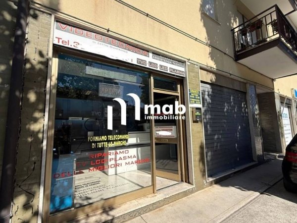 locale commerciale in vendita a Trieste