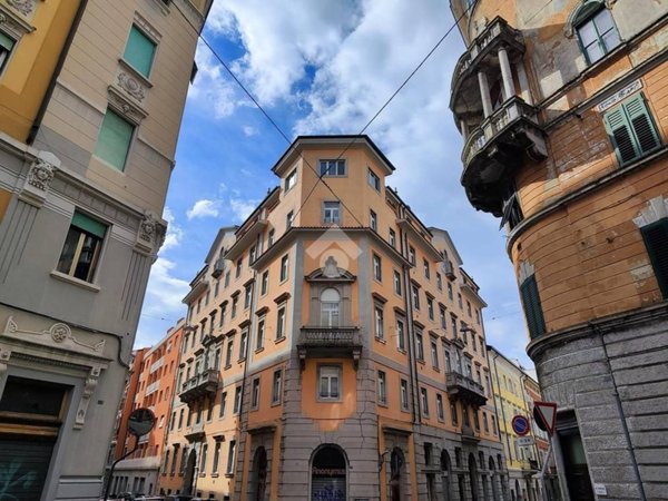 appartamento in vendita a Trieste in zona Cologna