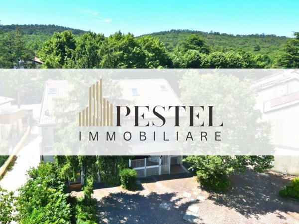 casa indipendente in vendita a Trieste in zona Conconello