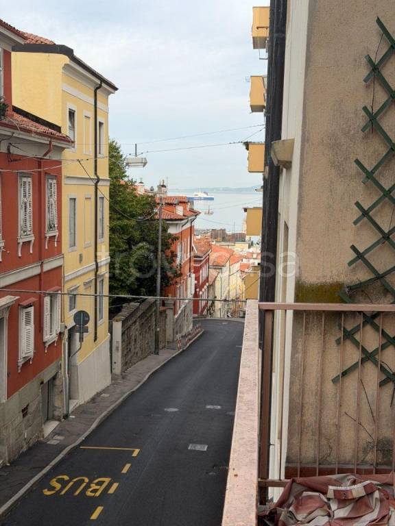 appartamento in vendita a Trieste in zona San Vito