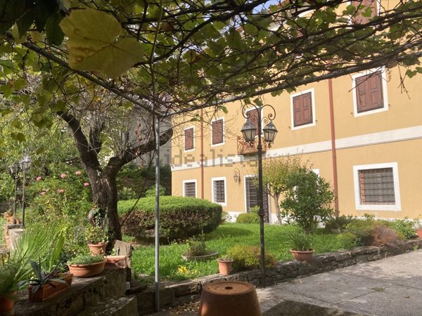 casa indipendente in vendita a Trieste in zona Rozzol