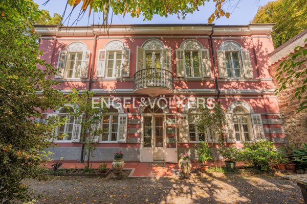 casa indipendente in vendita a Trieste in zona Città Nuova