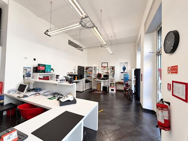 ufficio in vendita a Trieste in zona Barriera vecchia