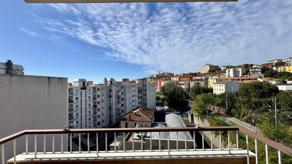 appartamento in vendita a Trieste in zona Campi Elisi
