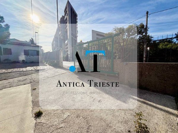 box auto in vendita a Trieste in zona Rozzol