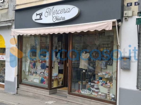 locale commerciale in vendita a Trieste
