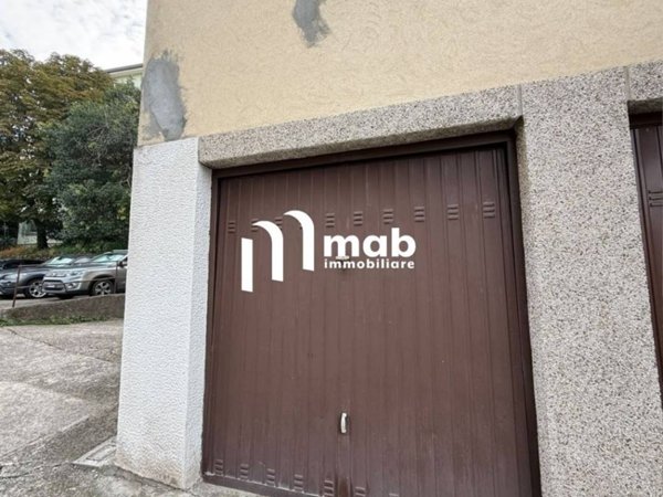 box auto in vendita a Trieste in zona Valmaura