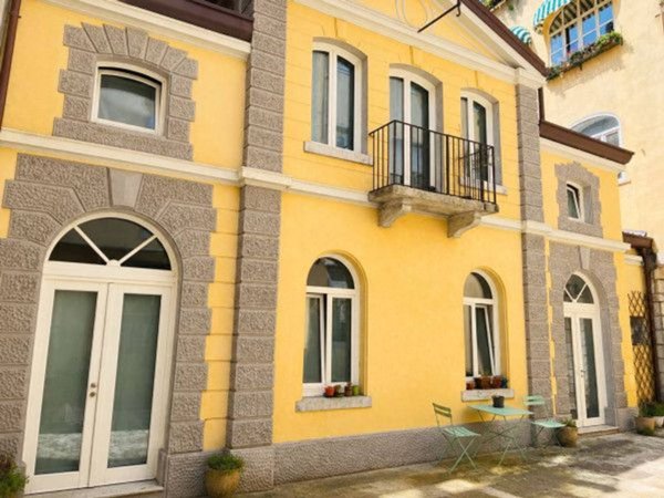 casa indipendente in vendita a Trieste in zona Cologna